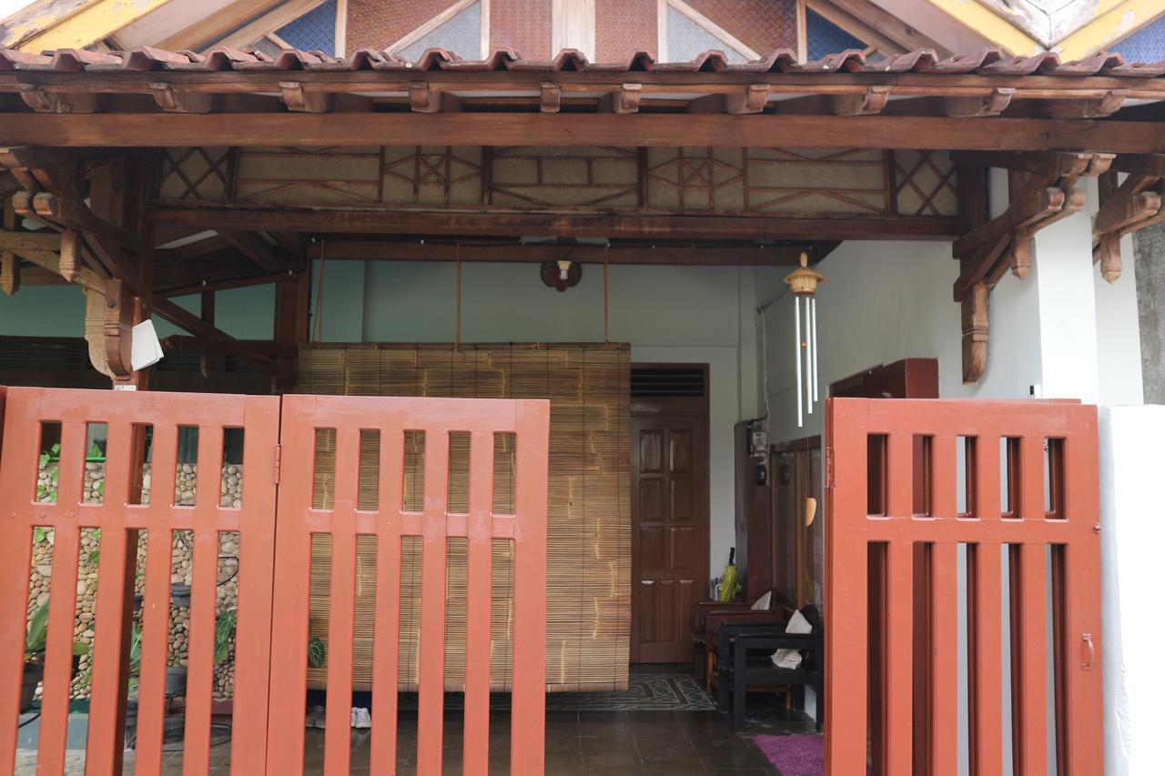Kembar Guesthouse Γιογκιακάρτα Εξωτερικό φωτογραφία
